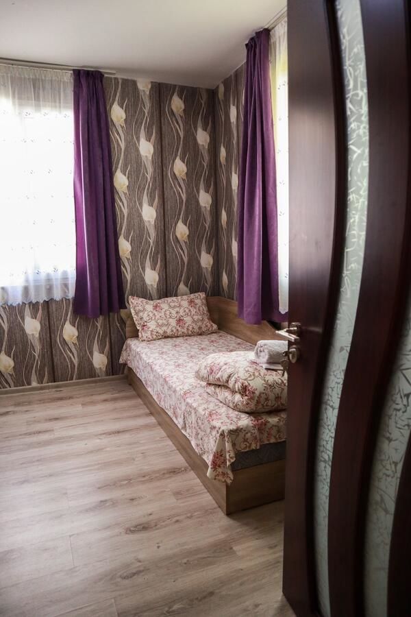 Дома для отпуска 23 persons Bungalow in nice complex for family Kamena-14